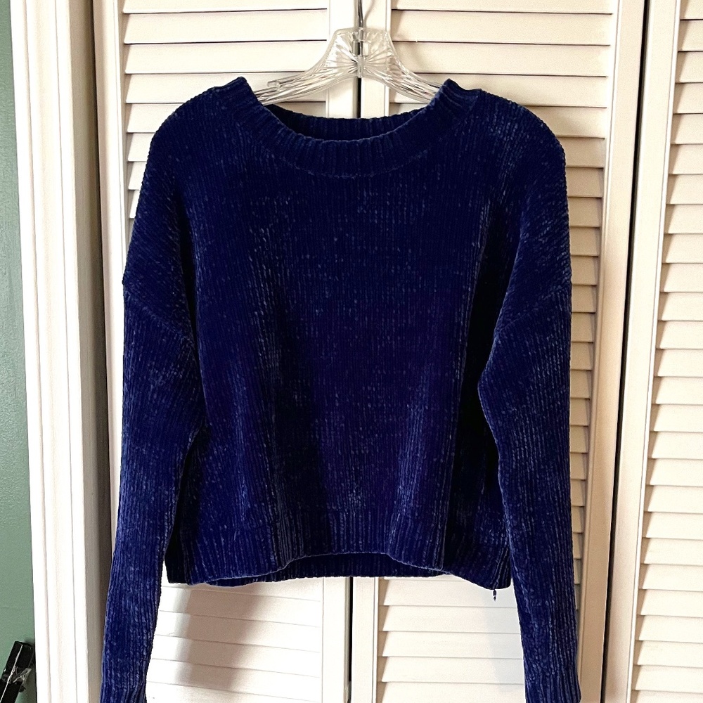 Cozy Urban Outfitters Blue Sweater